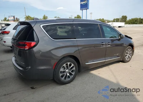 2022 Chrysler Pacifica Hybrid Pinnacle from USA, damaged, VIN 2C4RC1N7XNR102364